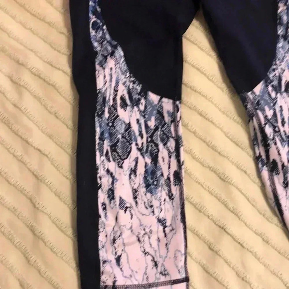 Splendid yoga pants - Picture 2 of 6